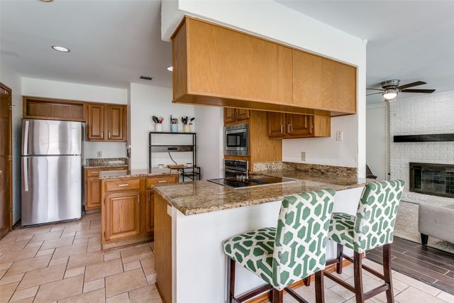 3438 Spring Willow Drive, Grapevine, TX 76051