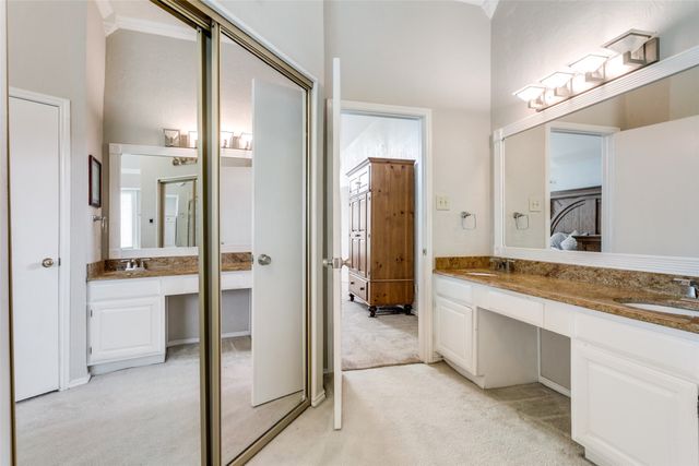 3438 Spring Willow Drive, Grapevine, TX 76051