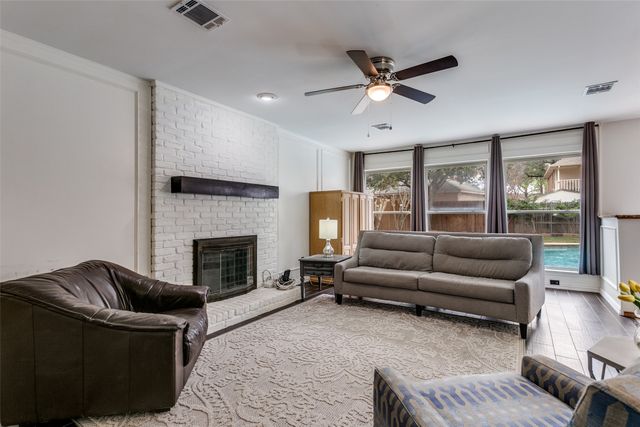 3438 Spring Willow Drive, Grapevine, TX 76051