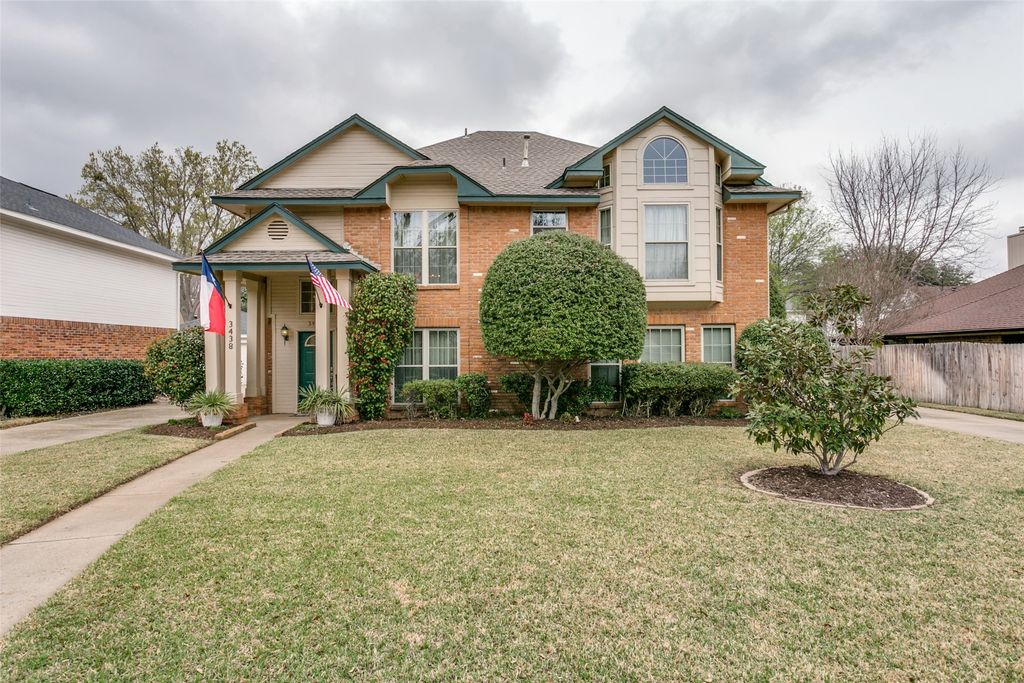 3438 Spring Willow Drive, Grapevine, TX 76051
