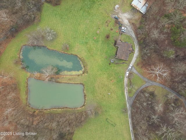 2855 Greenwell Ford Rd, Shepherdsville, KY 40165