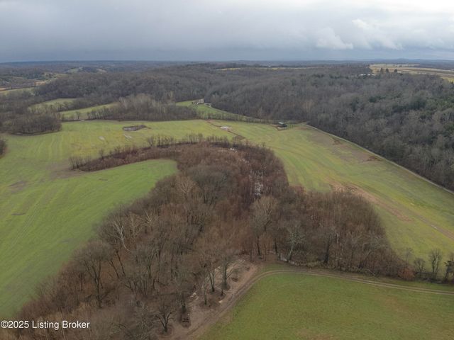 2855 Greenwell Ford Rd, Shepherdsville, KY 40165