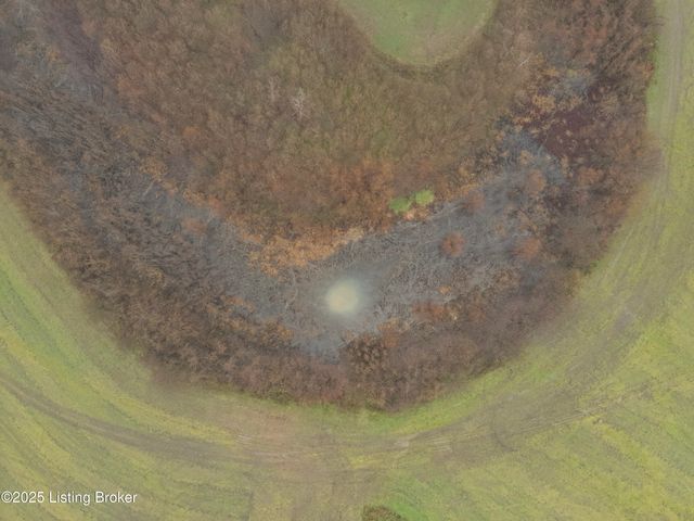 2855 Greenwell Ford Rd, Shepherdsville, KY 40165