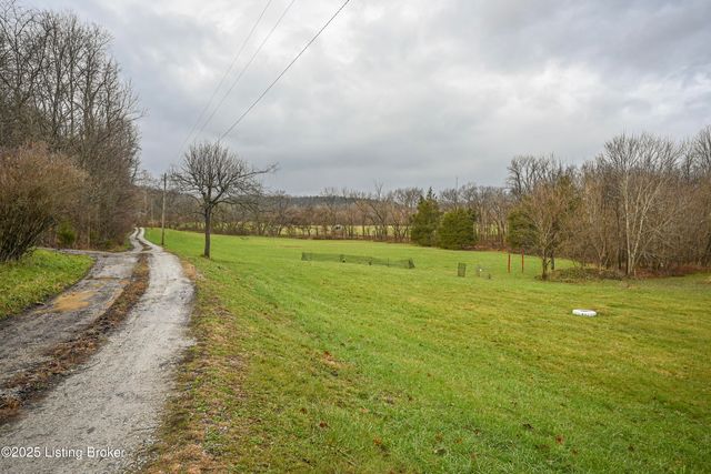 2855 Greenwell Ford Rd, Shepherdsville, KY 40165