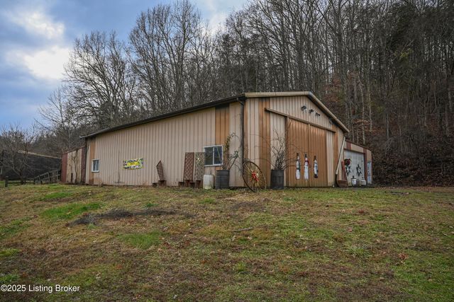 2855 Greenwell Ford Rd, Shepherdsville, KY 40165