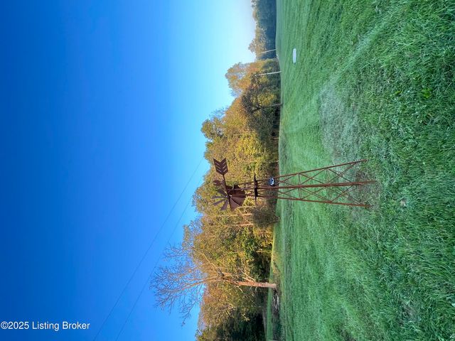 2855 Greenwell Ford Rd, Shepherdsville, KY 40165