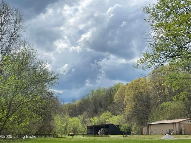 2855 Greenwell Ford Rd, Shepherdsville, KY 40165