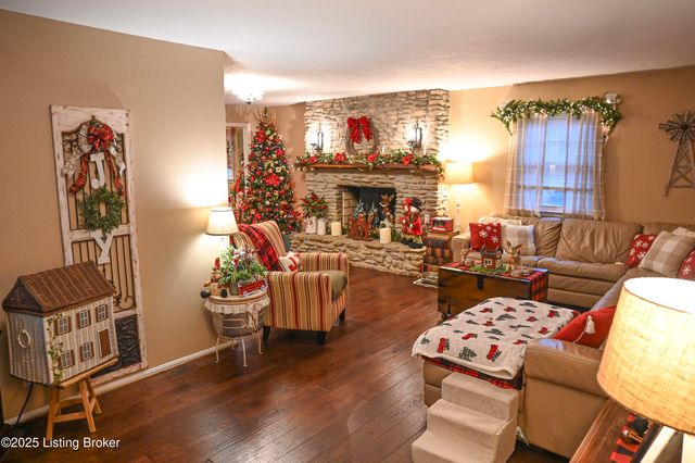 2855 Greenwell Ford Rd, Shepherdsville, KY 40165