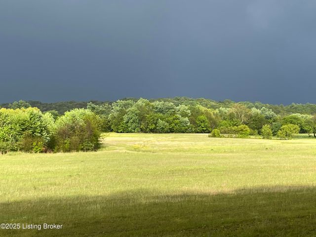 2855 Greenwell Ford Rd, Shepherdsville, KY 40165