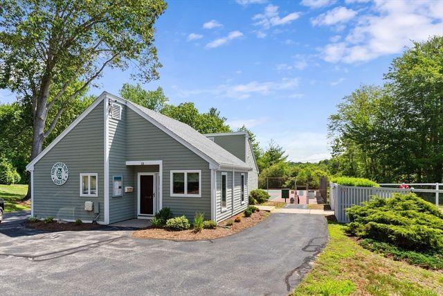 106 Fifer Lane 106, Lexington, MA 02420
