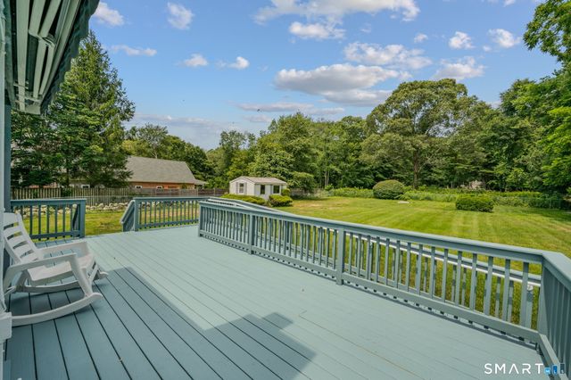 47 Shore Road, Waterford, CT 06385