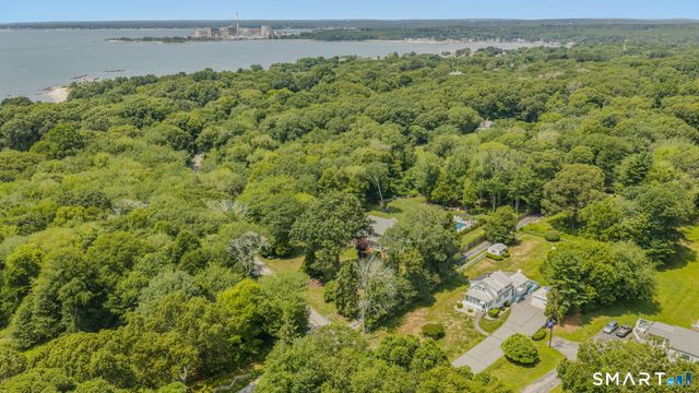 47 Shore Road, Waterford, CT 06385