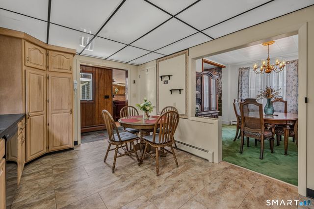 47 Shore Road, Waterford, CT 06385
