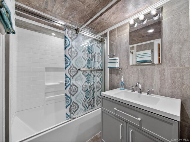 1 Edward Lane, Spring Valley, NY 10977