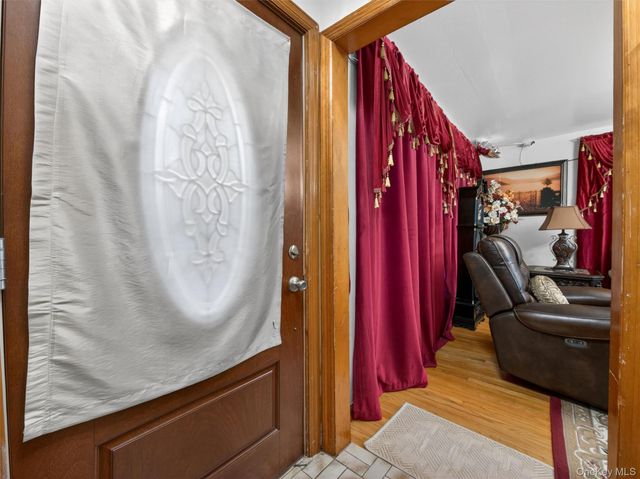 1 Edward Lane, Spring Valley, NY 10977