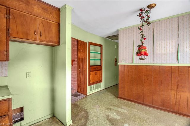3420 Greenhill Drive, High Point, NC 27265
