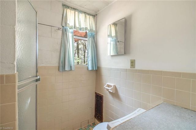 3420 Greenhill Drive, High Point, NC 27265