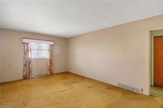 3420 Greenhill Drive, High Point, NC 27265