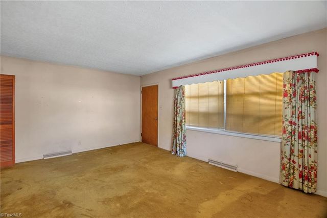 3420 Greenhill Drive, High Point, NC 27265