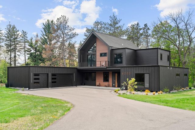 6200 Cardinal Avenue, Excelsior, MN 55331
