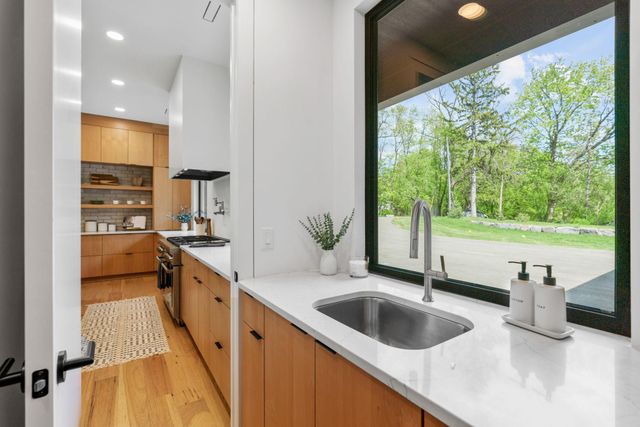 6200 Cardinal Avenue, Excelsior, MN 55331
