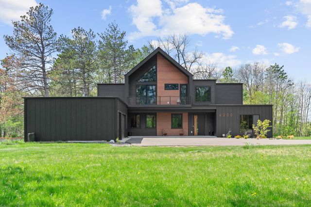 6200 Cardinal Avenue, Excelsior, MN 55331