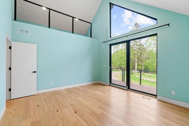 6200 Cardinal Avenue, Excelsior, MN 55331