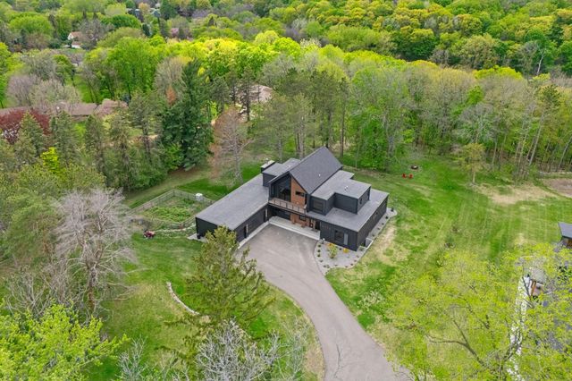 6200 Cardinal Avenue, Excelsior, MN 55331