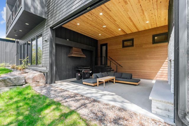 6200 Cardinal Avenue, Excelsior, MN 55331