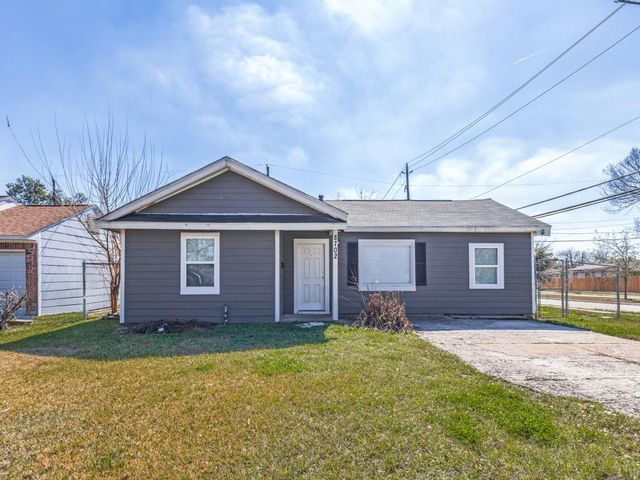 8702 Josie Street, Houston, TX 77029