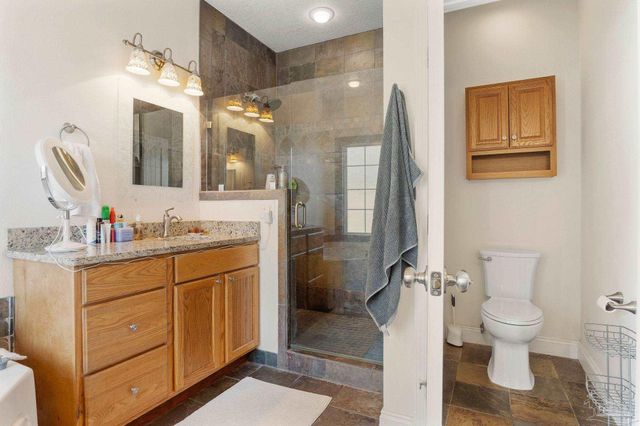 7409 Rexford St, Navarre, FL 32566