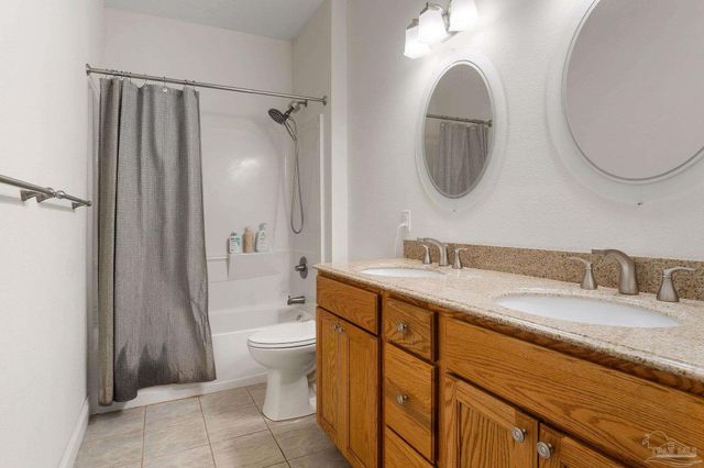 7409 Rexford St, Navarre, FL 32566