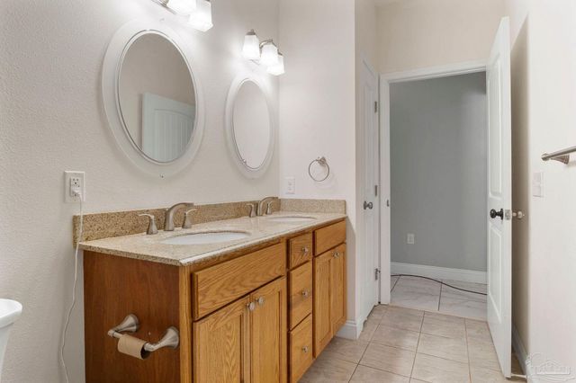 7409 Rexford St, Navarre, FL 32566