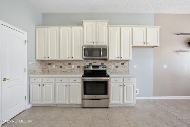 2963 CAPTIVA BLUFF Road N, Jacksonville, FL 32226