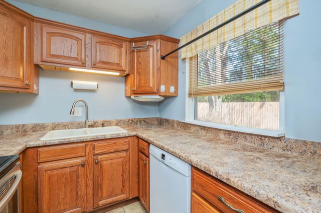 4 7Th Street, Shalimar, FL 32579