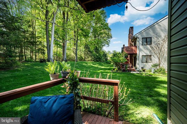 18 FOSTER LN, Downingtown, PA 19335