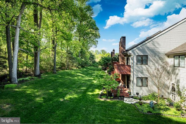 18 FOSTER LN, Downingtown, PA 19335