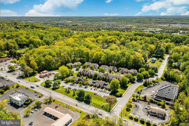 18 FOSTER LN, Downingtown, PA 19335