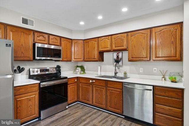 18 FOSTER LN, Downingtown, PA 19335