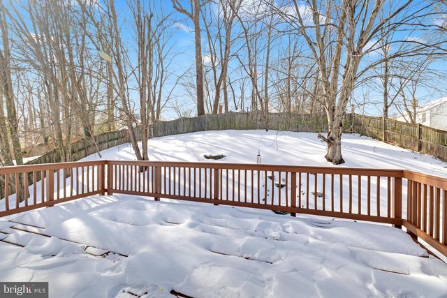 9005 TRIPLE RIDGE RD, Fairfax Station, VA 22039