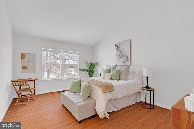 9005 TRIPLE RIDGE RD, Fairfax Station, VA 22039