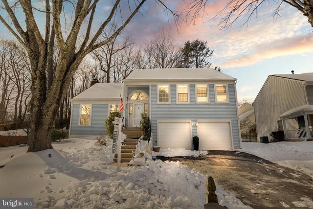 9005 TRIPLE RIDGE RD, Fairfax Station, VA 22039