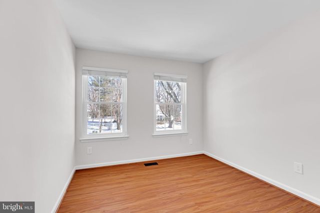 9005 TRIPLE RIDGE RD, Fairfax Station, VA 22039