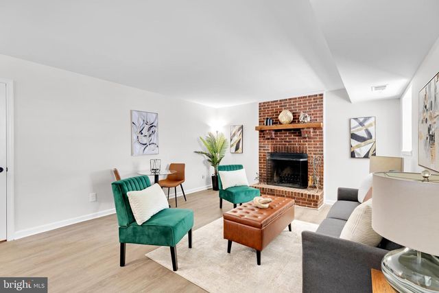 9005 TRIPLE RIDGE RD, Fairfax Station, VA 22039