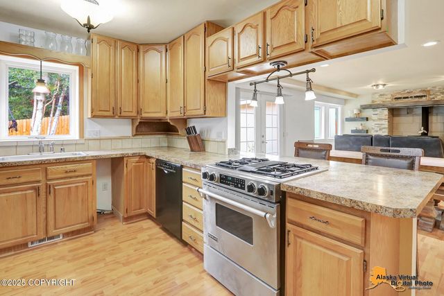 4364 Rendezvous Circle, Anchorage, AK 99504