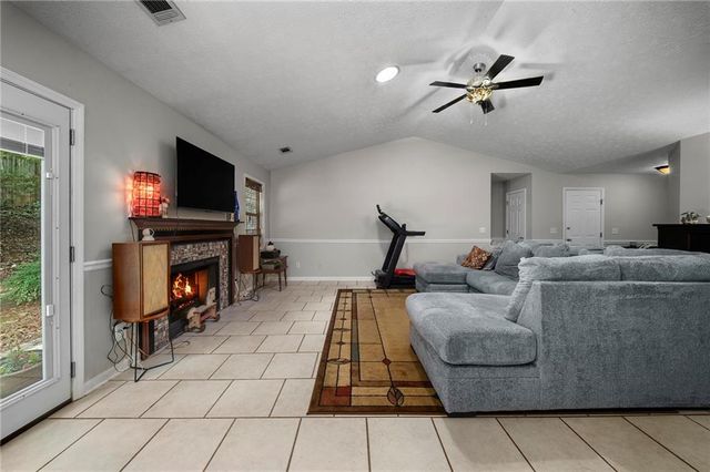 1429 Towne Harbor Passage, Woodstock, GA 30189