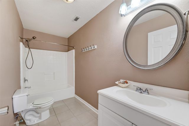 11 Highland Drive, Bayou Vista, TX 77563