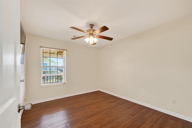 11 Highland Drive, Bayou Vista, TX 77563