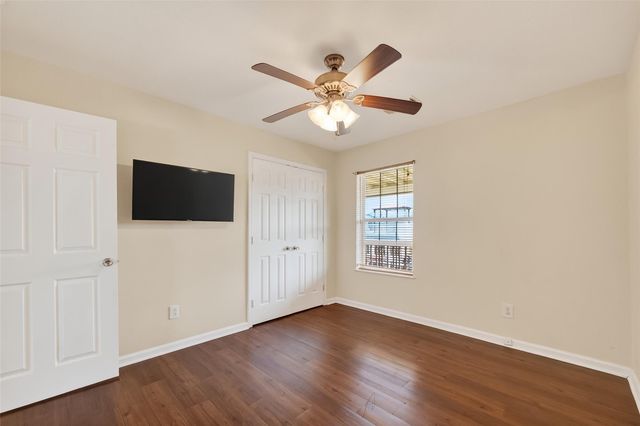 11 Highland Drive, Bayou Vista, TX 77563