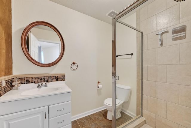 11 Highland Drive, Bayou Vista, TX 77563